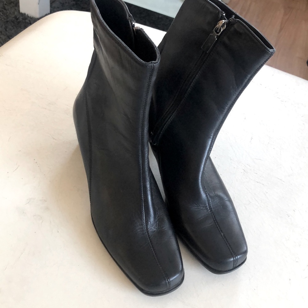 Square Toe Zippered Heel Boot